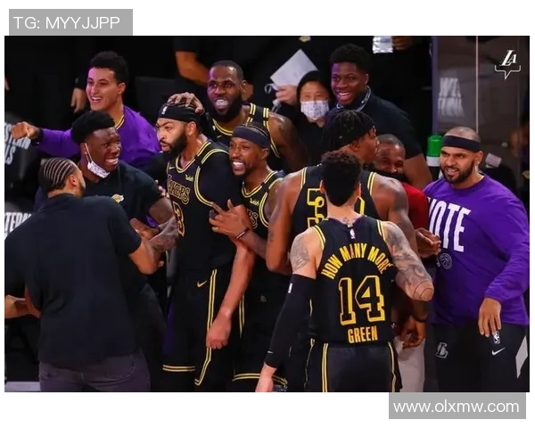 湖人主帅波普:詹姆斯是联盟最具影响力球员,球队目前正处于良好状态 湖人主帅波普:詹姆斯是联盟最具影响力球员,球队目前正处于良好状态